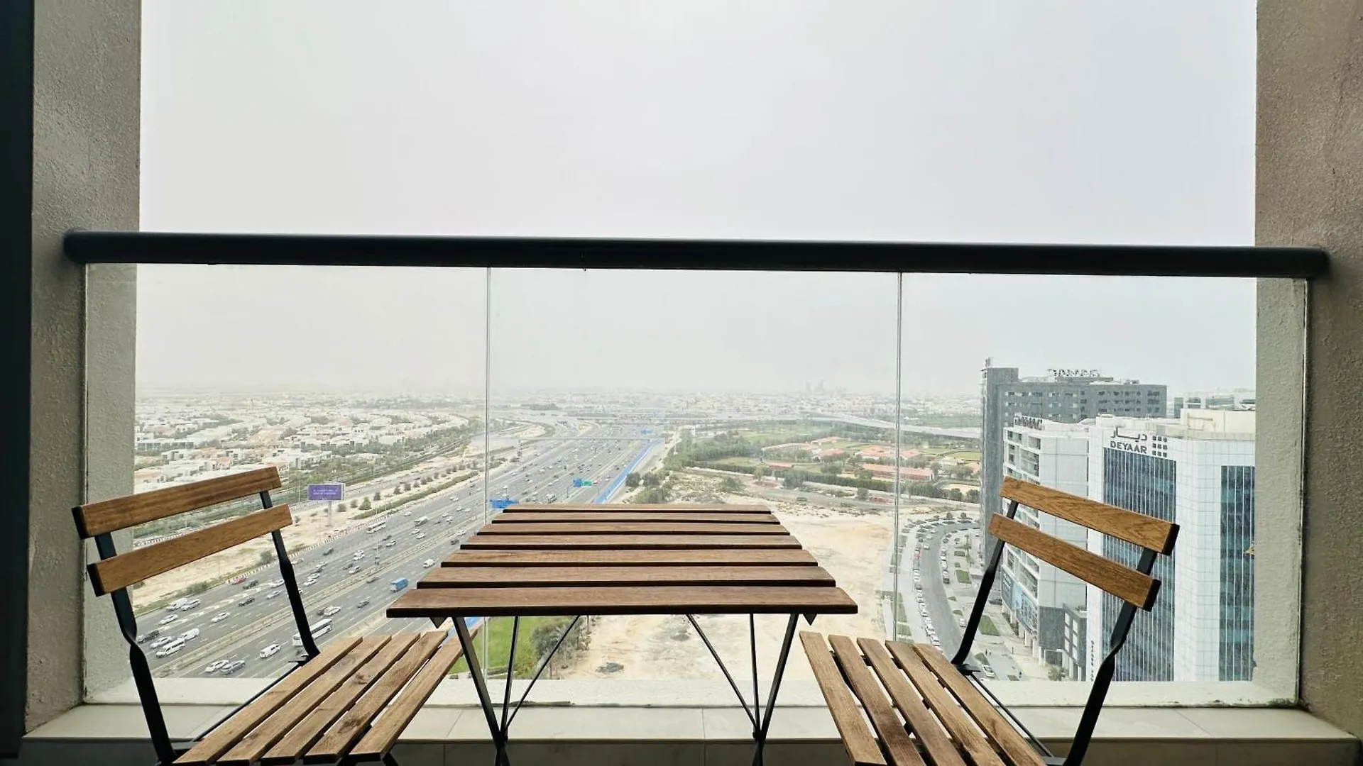 Kwatera prywatna Spacious Studio Apartment Burj View With Balcony Free Parking By Belvilla Dubaj